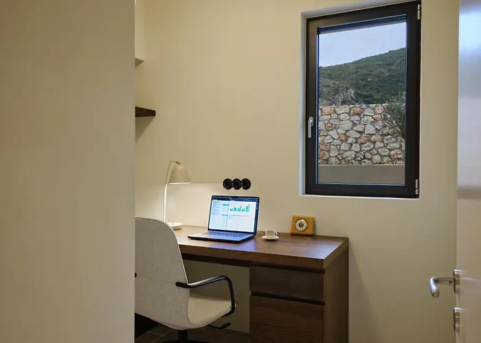 Casa Azilem - *
