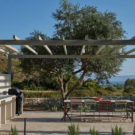 Casa Azilem - * Κατελειός